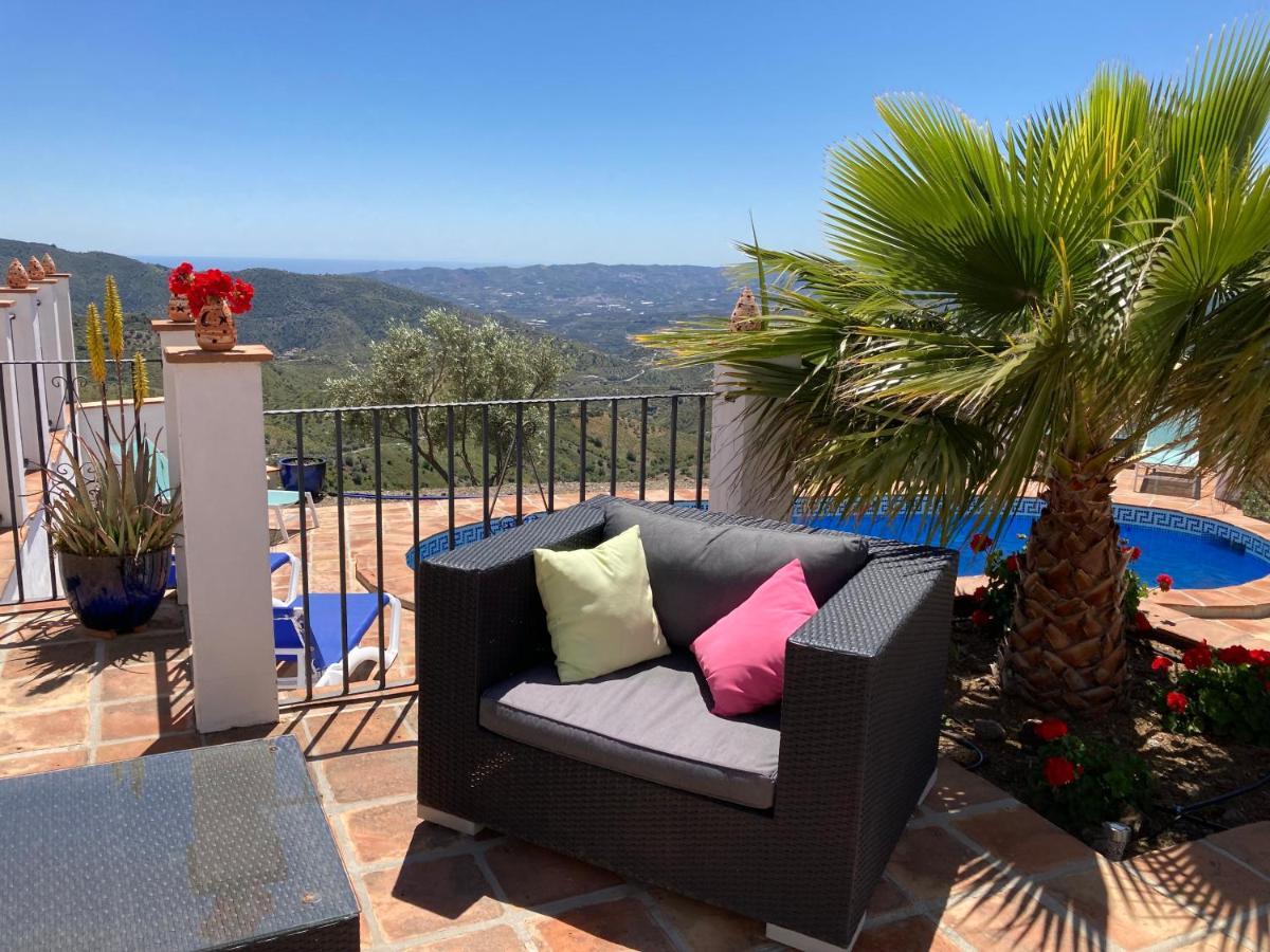 Casa Soleada Holiday Fully Private Villa Канильяс-де-Асеитуно Экстерьер фото