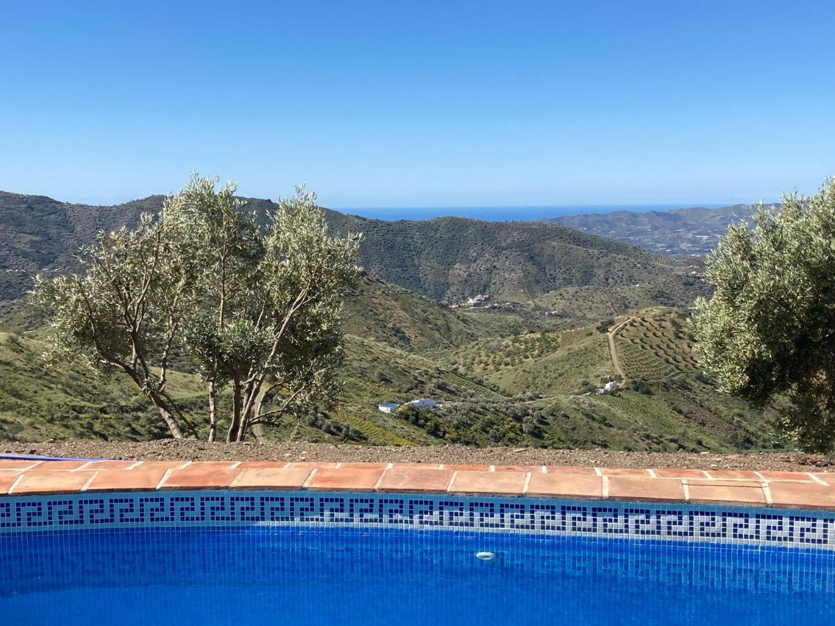 Casa Soleada Holiday Fully Private Villa Канильяс-де-Асеитуно Экстерьер фото