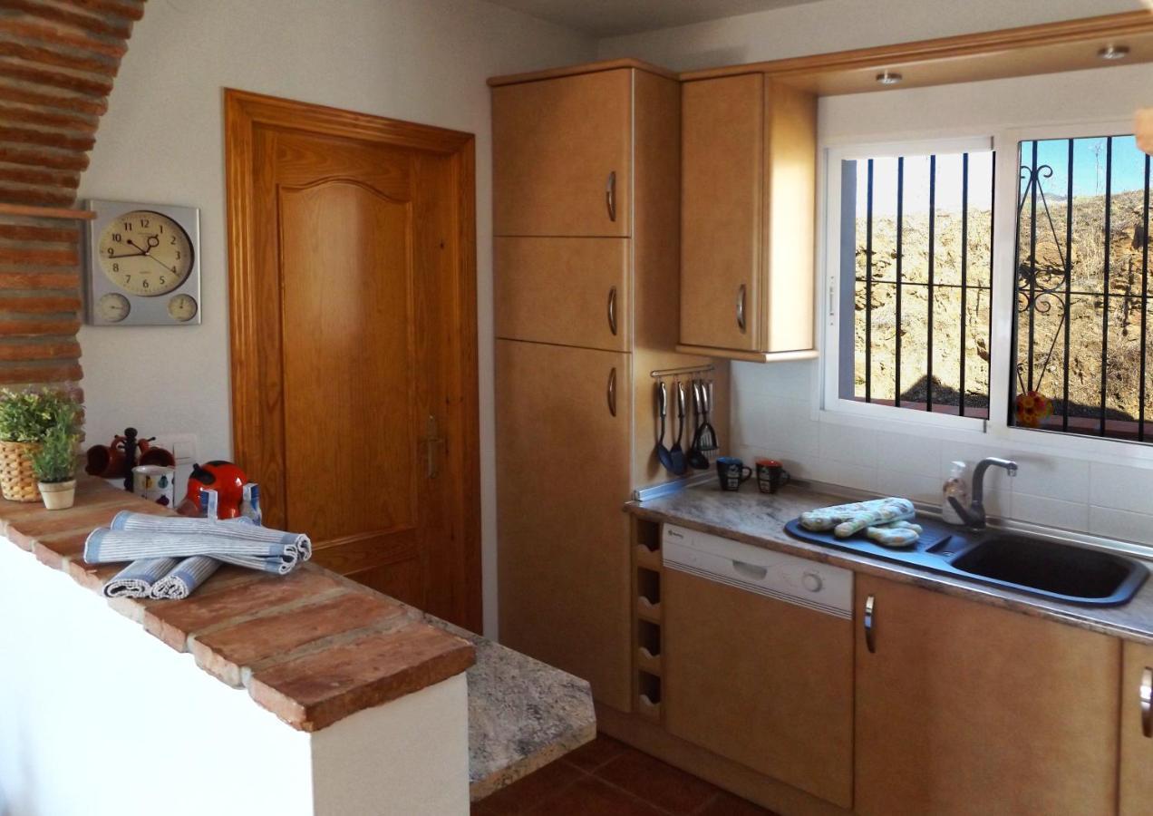Casa Soleada Holiday Fully Private Villa Канильяс-де-Асеитуно Экстерьер фото