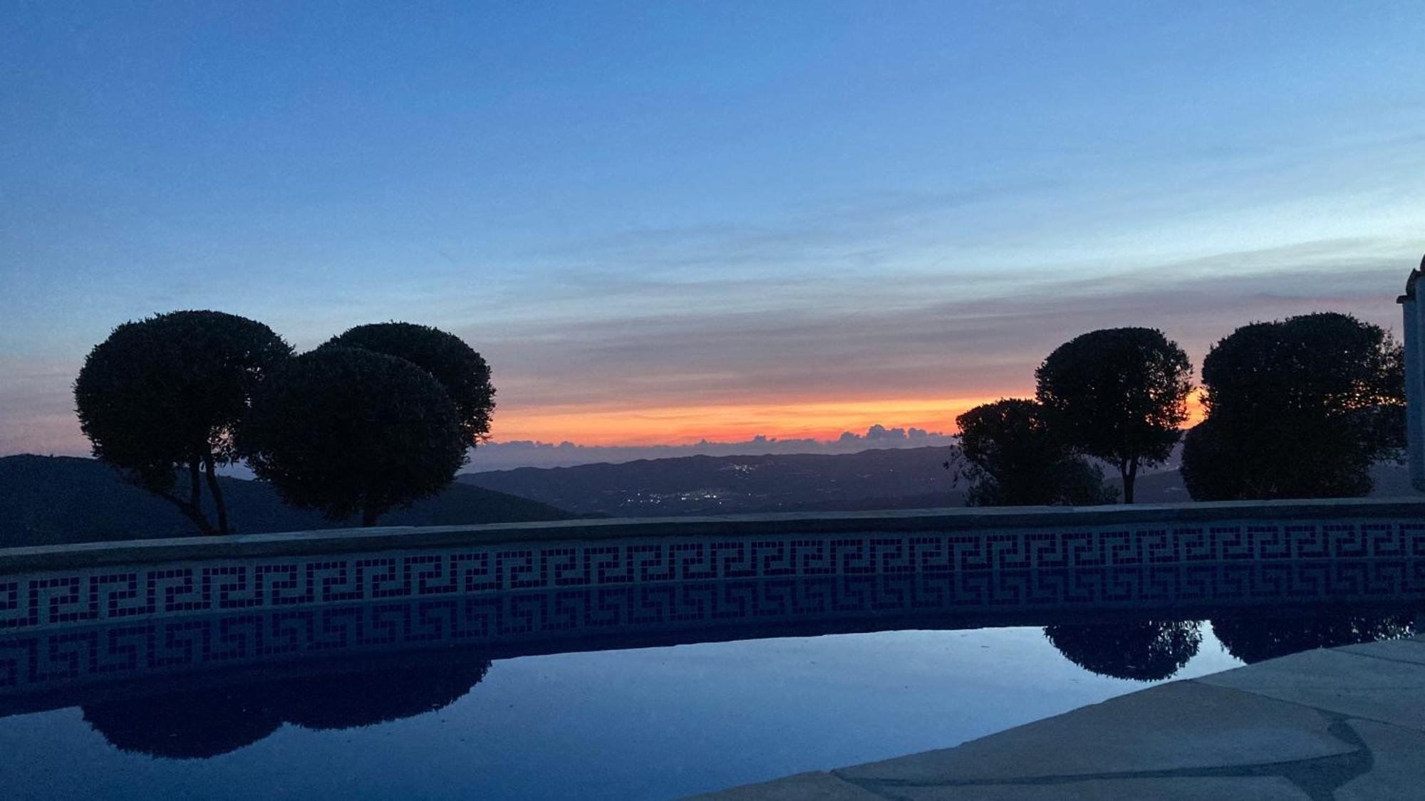 Casa Soleada Holiday Fully Private Villa Канильяс-де-Асеитуно Экстерьер фото