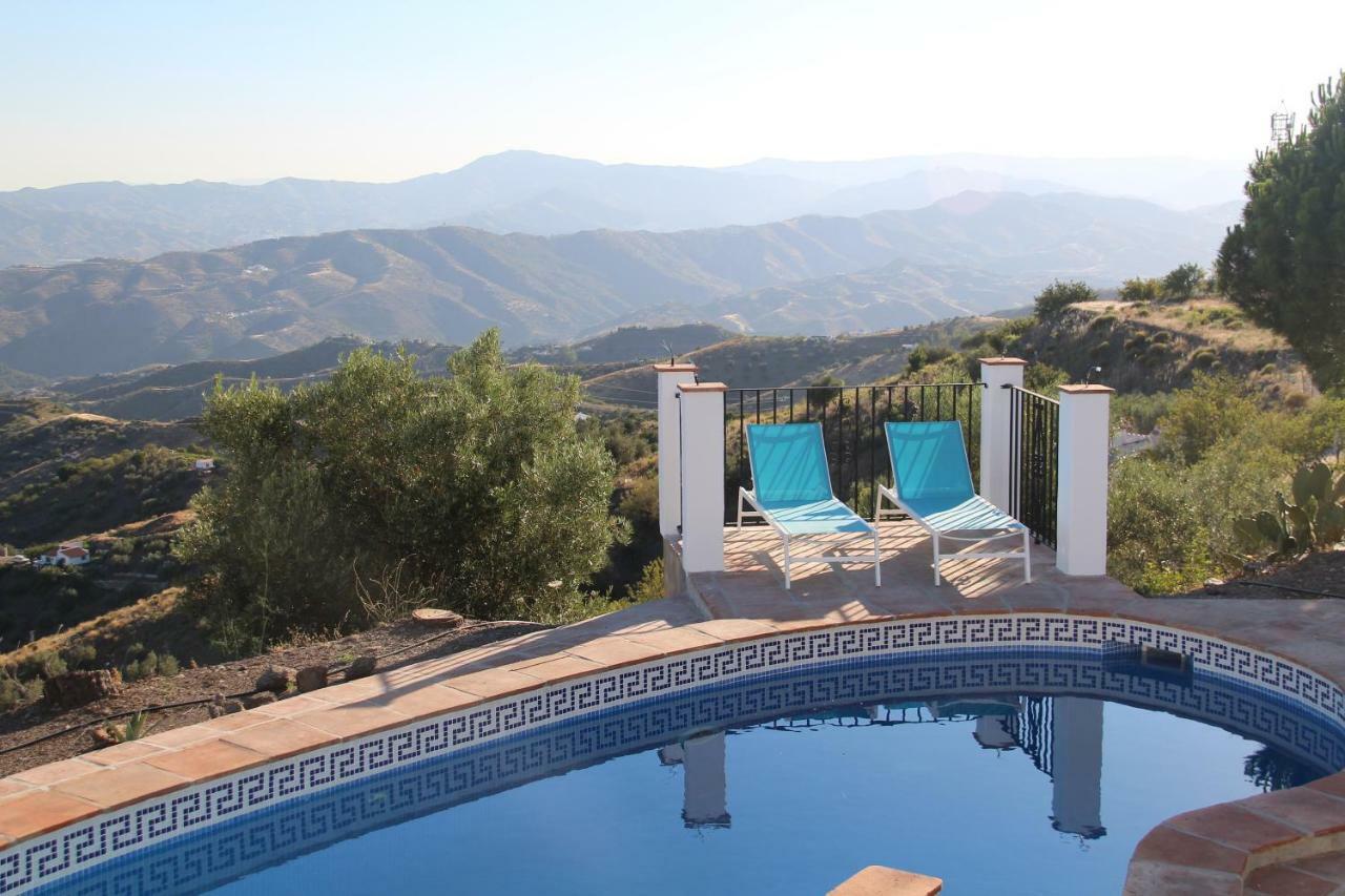 Casa Soleada Holiday Fully Private Villa Канильяс-де-Асеитуно Экстерьер фото